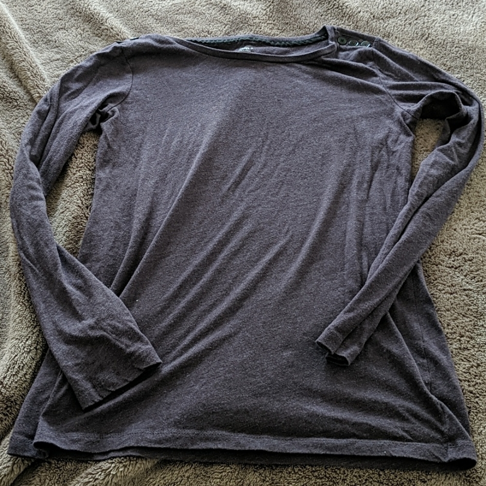 Gap purple long sleeve crewneck tee Small